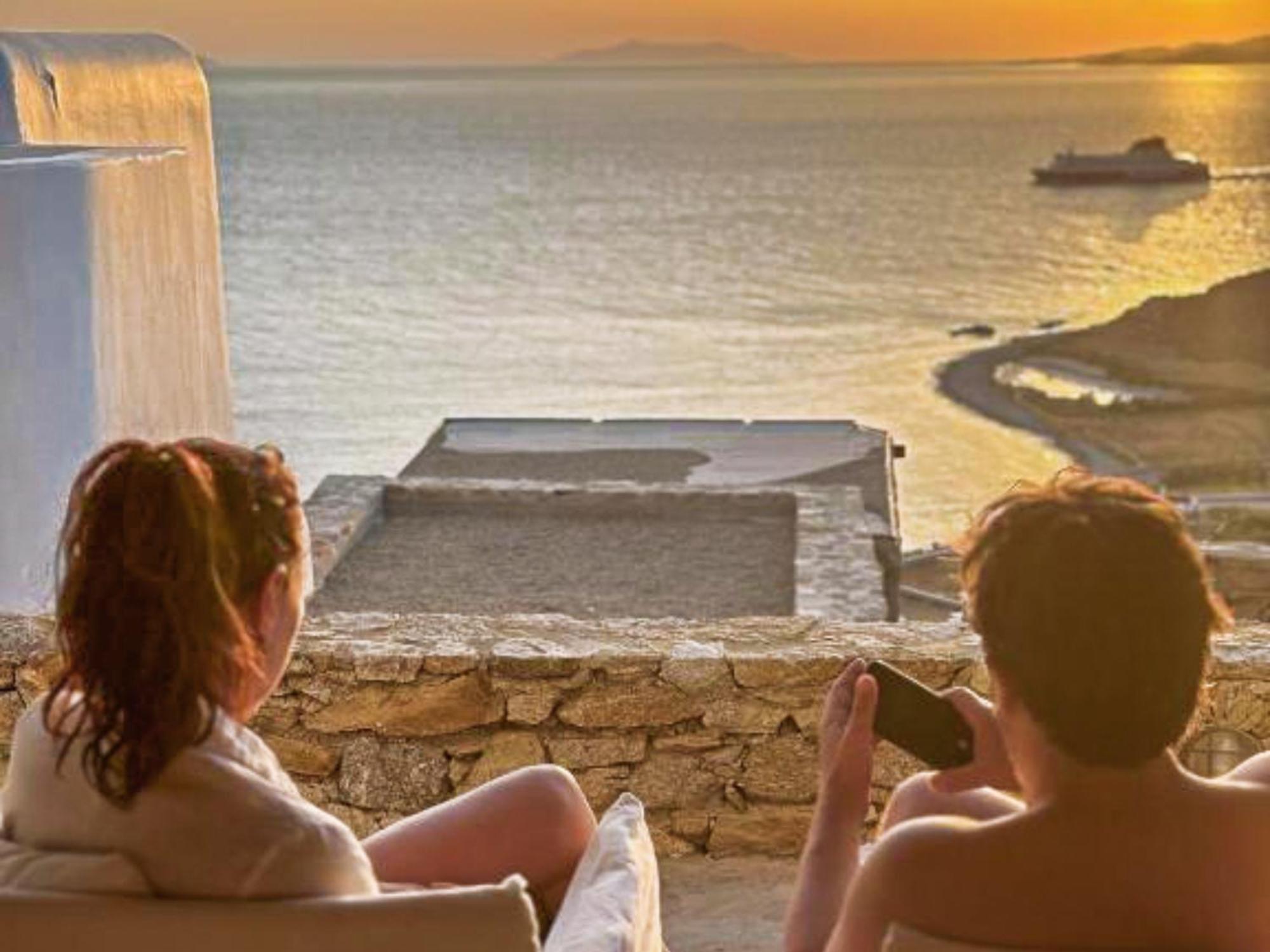 White Rock Suites & Villas Houlakia  Bagian luar foto