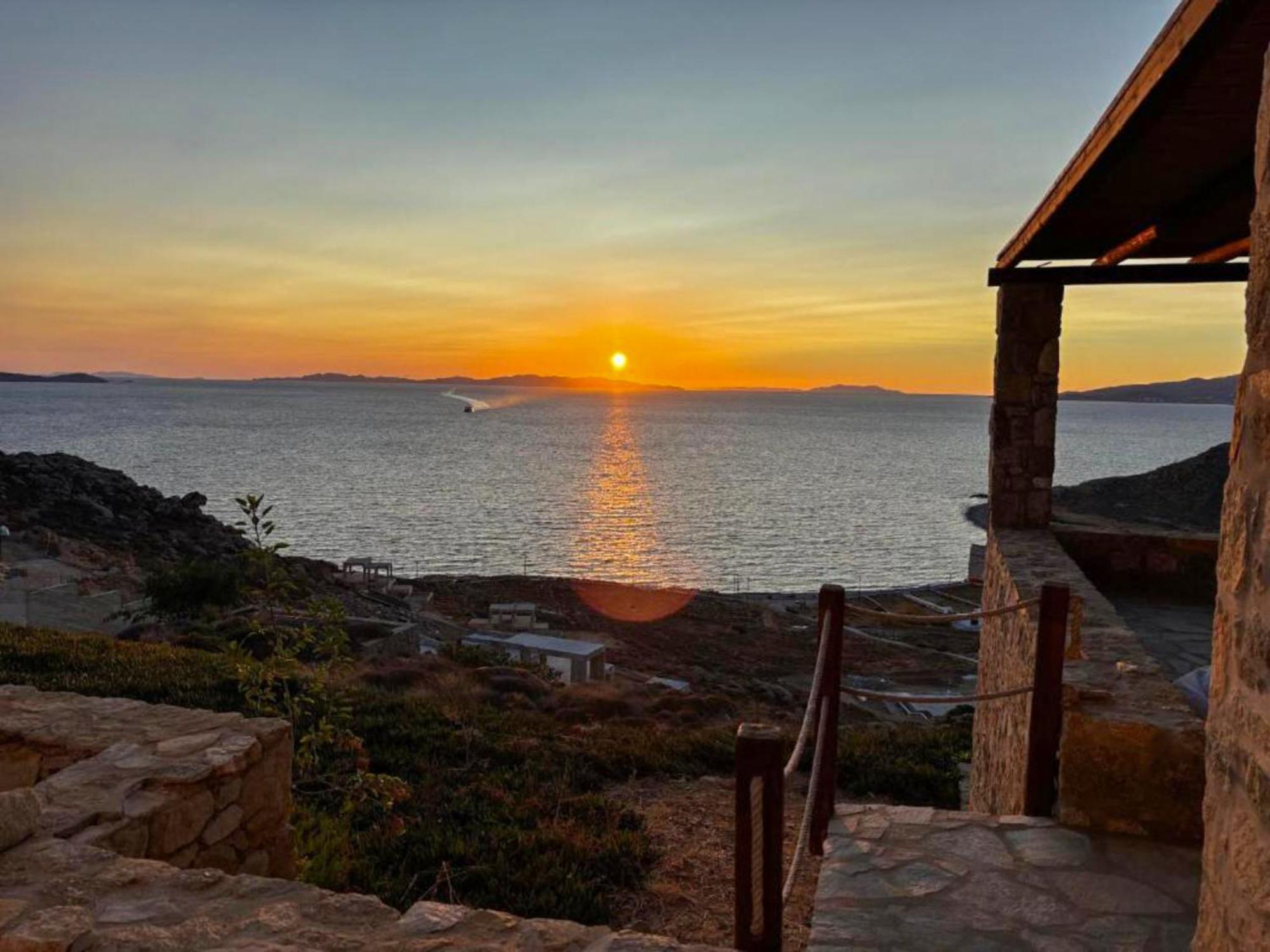 White Rock Suites & Villas Houlakia  Bagian luar foto
