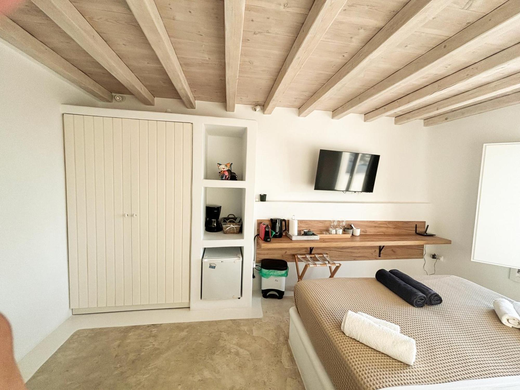 White Rock Suites & Villas Houlakia  Bagian luar foto